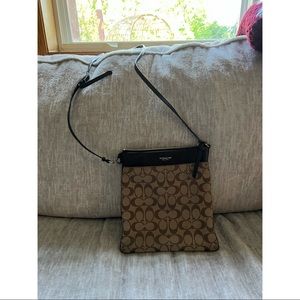 Authentic Coach Crossbody purse / bag